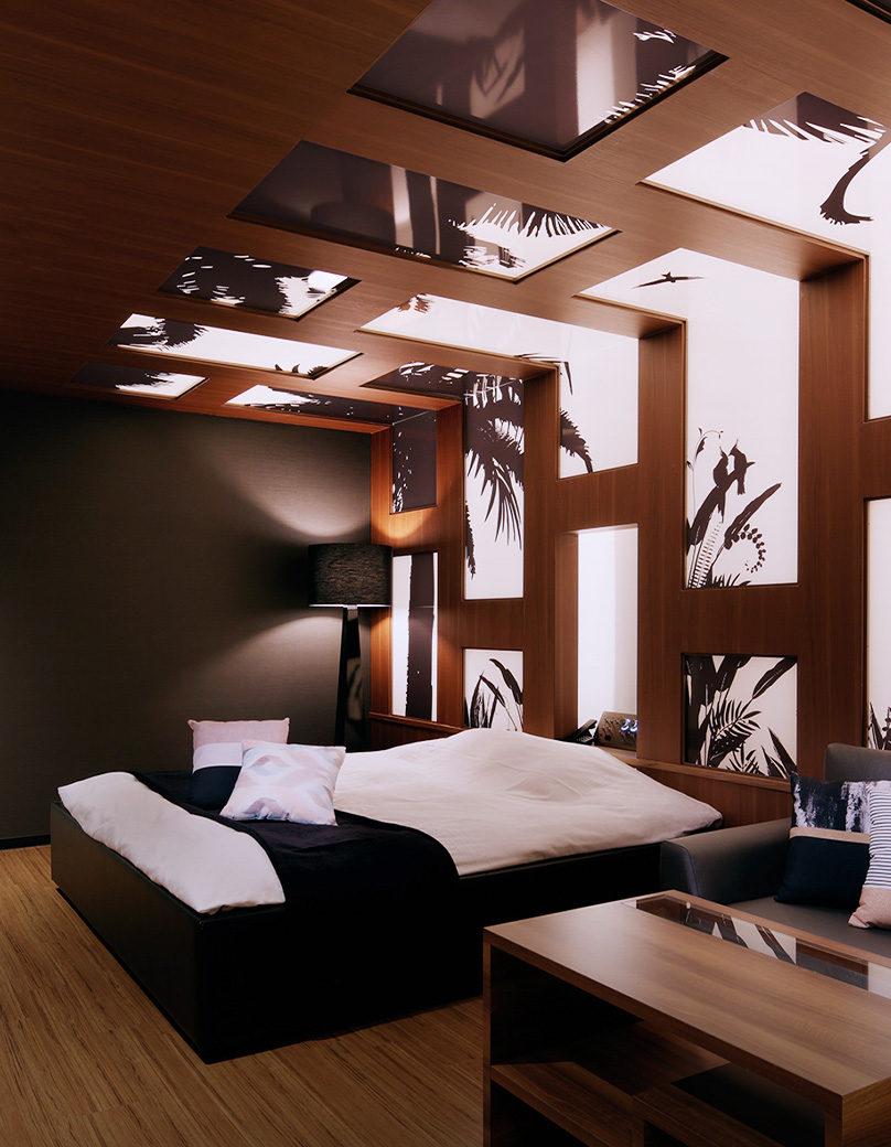 サービスルーム