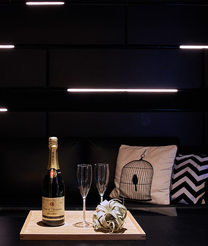 扉を開くたび、新たな空間が広がる