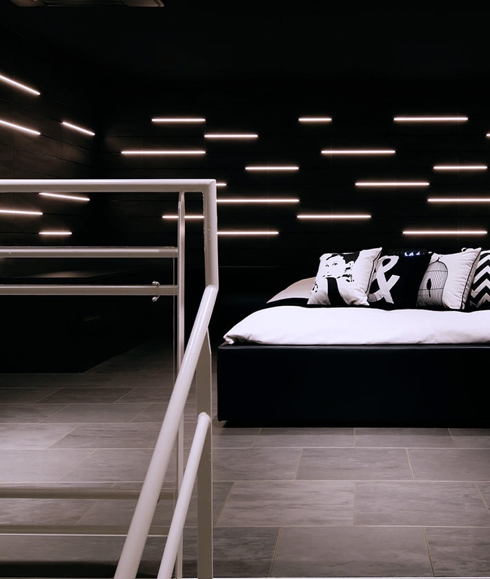 扉を開くたび、新たな空間が広がる